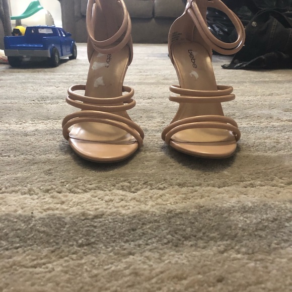 Bebe heels - Picture 3 of 3